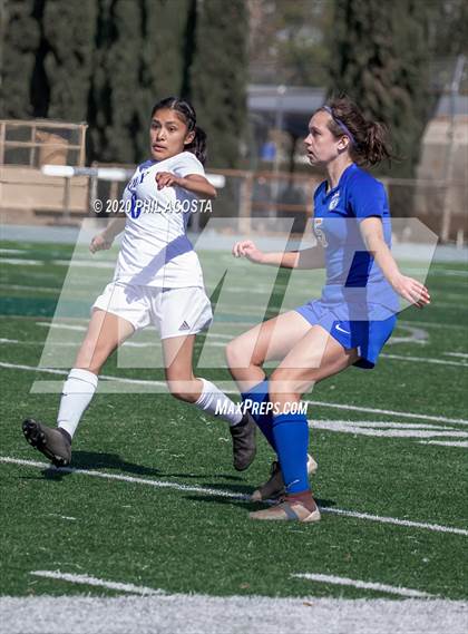 Thumbnail 2 in Los Angeles CES vs. Polytechnic (CIF LACS D3 Final) photogallery.