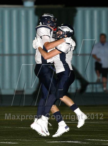 Thumbnail 2 in Windward vs. Brentwood School photogallery.