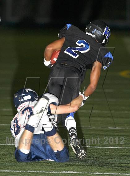 Thumbnail 3 in Windward vs. Brentwood School photogallery.