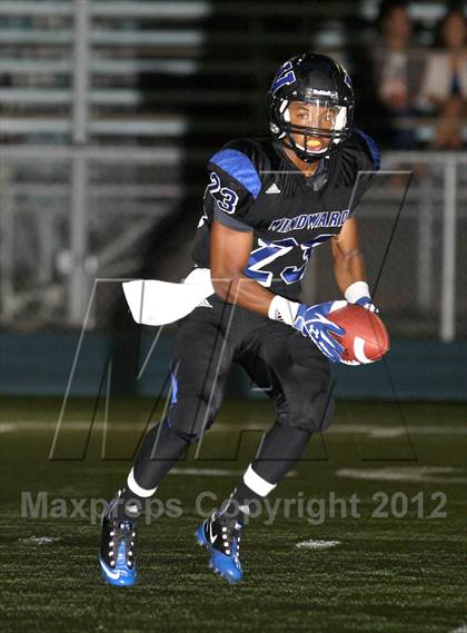 Thumbnail 3 in Windward vs. Brentwood School photogallery.