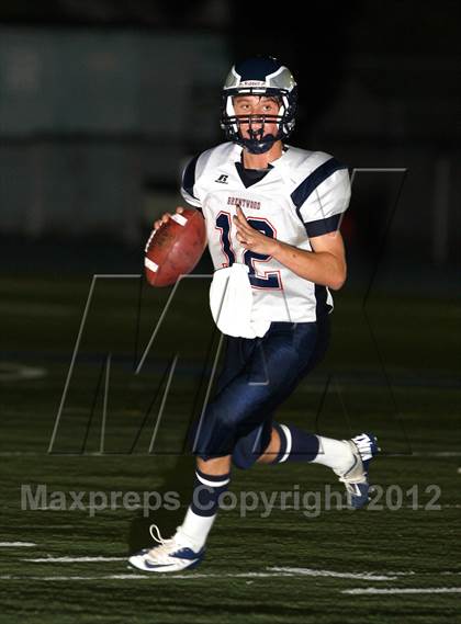 Thumbnail 3 in Windward vs. Brentwood School photogallery.