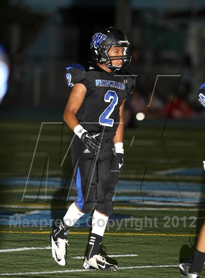Thumbnail 2 in Windward vs. Brentwood School photogallery.