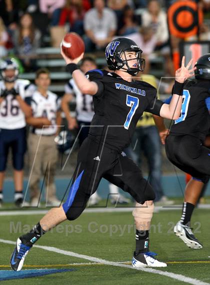 Thumbnail 1 in Windward vs. Brentwood School photogallery.