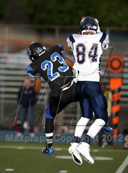 Thumbnail 2 in Windward vs. Brentwood School photogallery.
