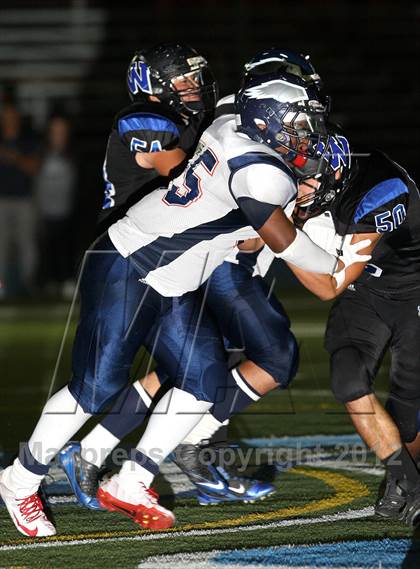 Thumbnail 1 in Windward vs. Brentwood School photogallery.