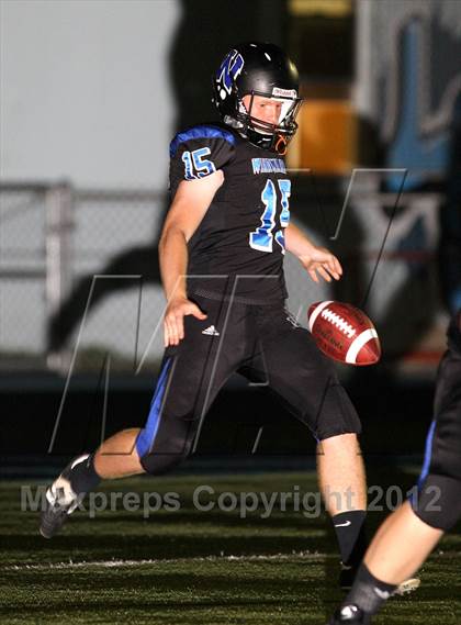 Thumbnail 3 in Windward vs. Brentwood School photogallery.