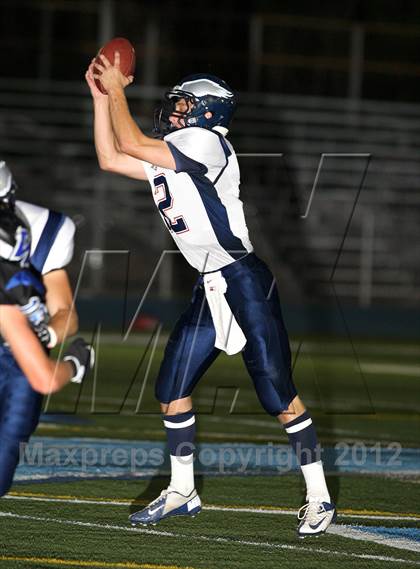 Thumbnail 1 in Windward vs. Brentwood School photogallery.