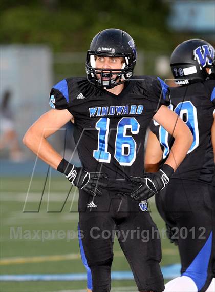 Thumbnail 2 in Windward vs. Brentwood School photogallery.