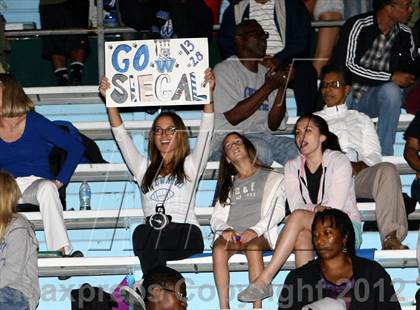 Thumbnail 2 in Windward vs. Brentwood School photogallery.