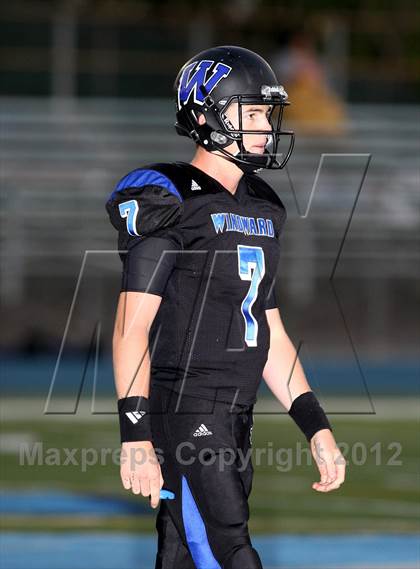 Thumbnail 1 in Windward vs. Brentwood School photogallery.