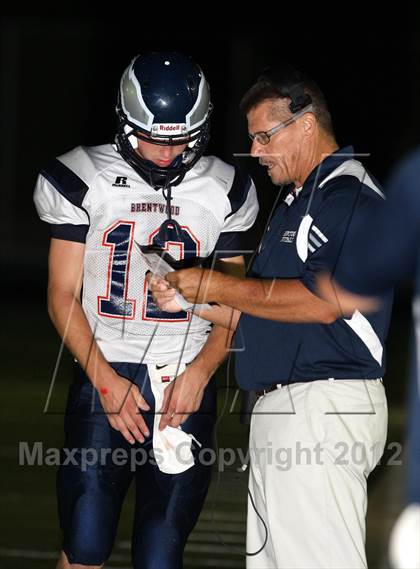Thumbnail 1 in Windward vs. Brentwood School photogallery.