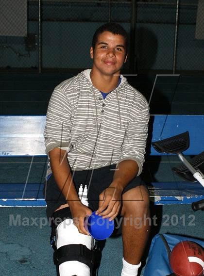 Thumbnail 1 in Windward vs. Brentwood School photogallery.