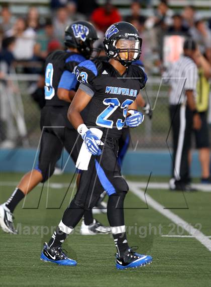 Thumbnail 2 in Windward vs. Brentwood School photogallery.
