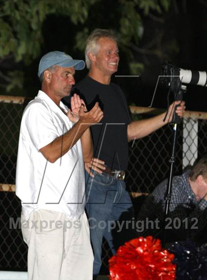Thumbnail 2 in Windward vs. Brentwood School photogallery.