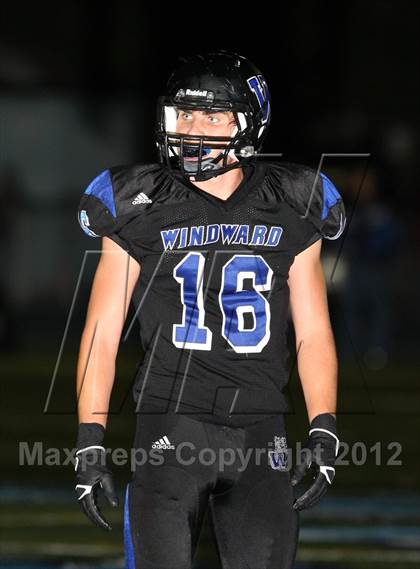 Thumbnail 2 in Windward vs. Brentwood School photogallery.