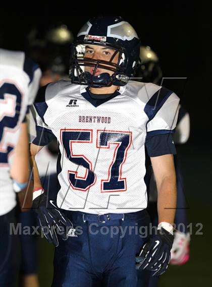 Thumbnail 2 in Windward vs. Brentwood School photogallery.