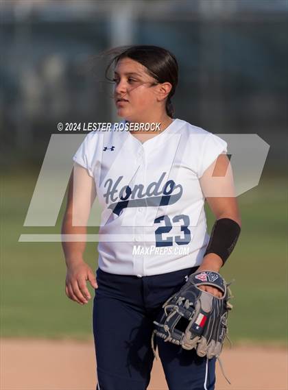 Thumbnail 1 in Hondo @ Cotulla photogallery.