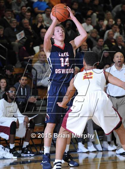 Thumbnail 1 in Lake Oswego vs. Central Catholic (Les Schwab Invitational) photogallery.