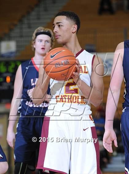 Thumbnail 3 in Lake Oswego vs. Central Catholic (Les Schwab Invitational) photogallery.