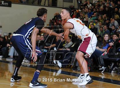 Thumbnail 2 in Lake Oswego vs. Central Catholic (Les Schwab Invitational) photogallery.