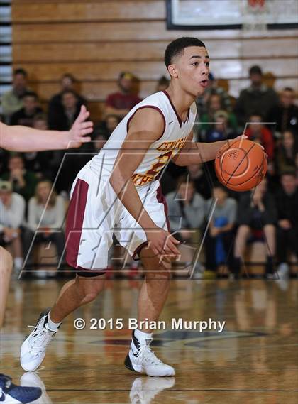 Thumbnail 3 in Lake Oswego vs. Central Catholic (Les Schwab Invitational) photogallery.