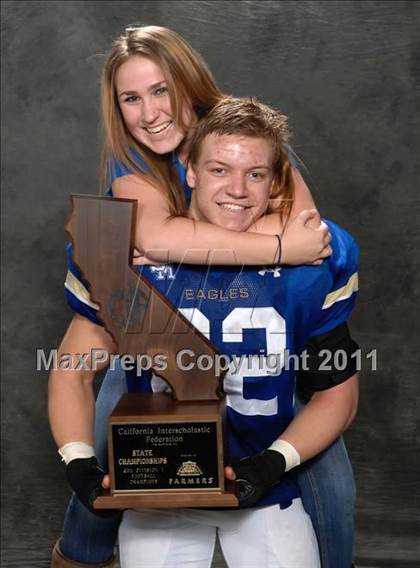 Thumbnail 3 in Santa Margarita (CIF State D1 Awards) photogallery.