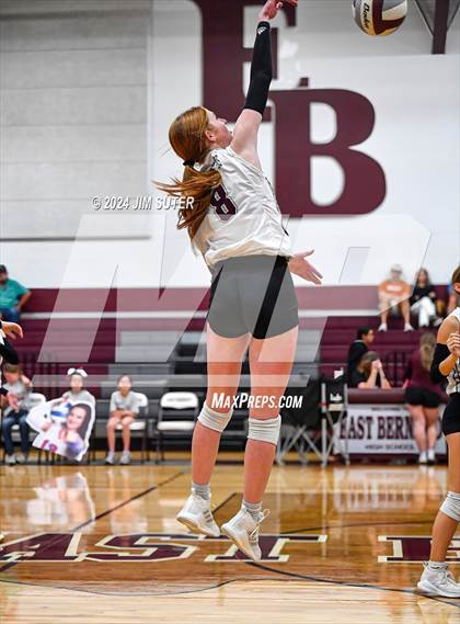 Thumbnail 2 in East Bernard vs Van Vleck photogallery.