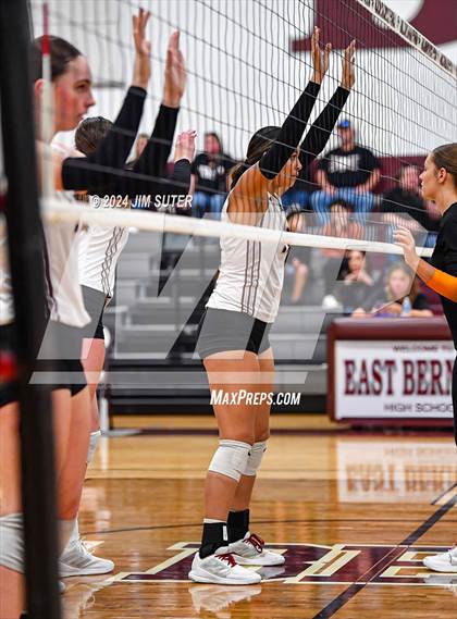 Thumbnail 2 in East Bernard vs Van Vleck photogallery.