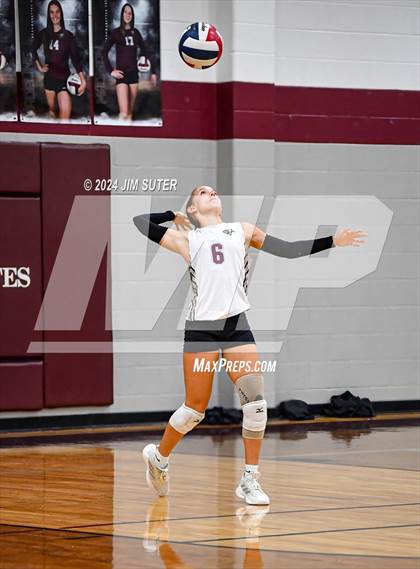 Thumbnail 2 in East Bernard vs Van Vleck photogallery.