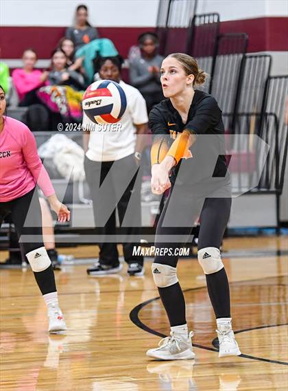 Thumbnail 1 in East Bernard vs Van Vleck photogallery.