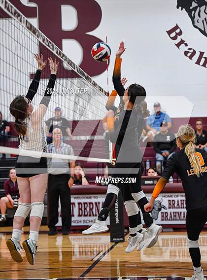 Thumbnail 2 in East Bernard vs Van Vleck photogallery.