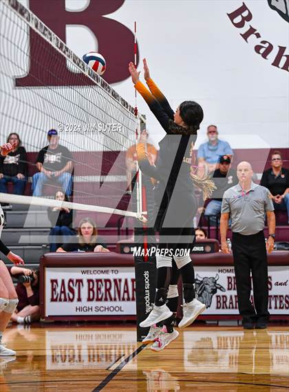 Thumbnail 3 in East Bernard vs Van Vleck photogallery.
