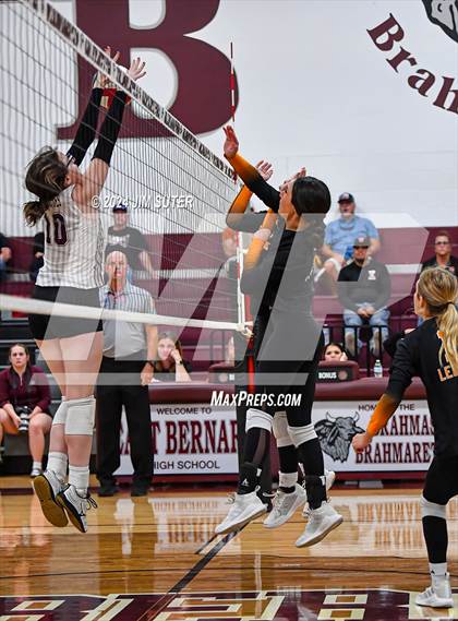Thumbnail 3 in East Bernard vs Van Vleck photogallery.