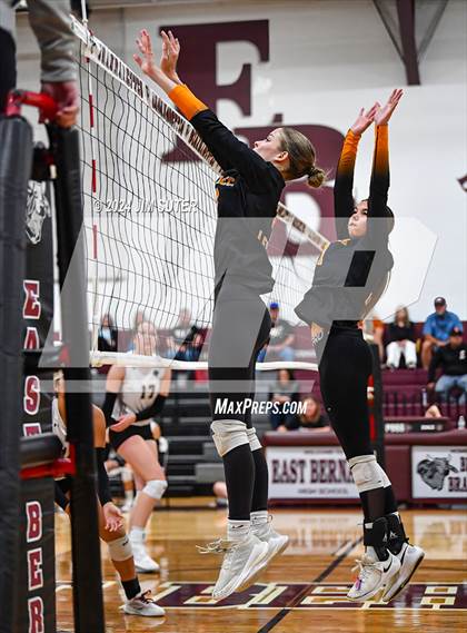 Thumbnail 1 in East Bernard vs Van Vleck photogallery.