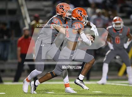 Thumbnail 3 in Port Arthur Memorial vs. McKinney North (UIL 5A D1 Bi-Bistrict Playoff) photogallery.