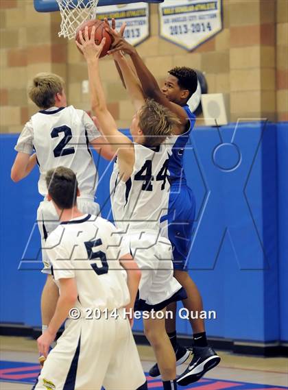 Thumbnail 1 in Windward vs. El Segundo (Jim Nakabara Classic) photogallery.