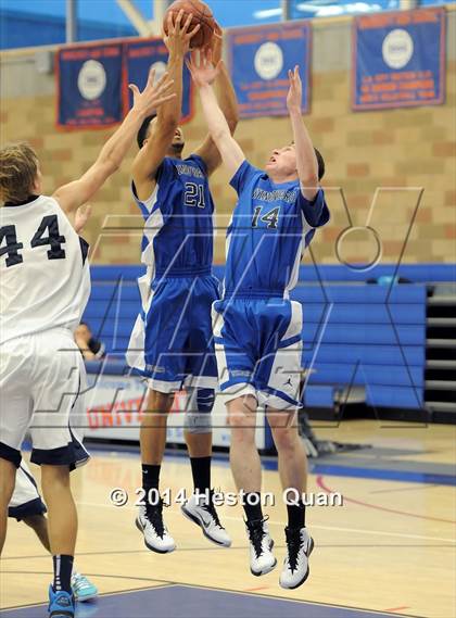 Thumbnail 1 in Windward vs. El Segundo (Jim Nakabara Classic) photogallery.