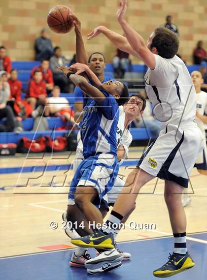 Thumbnail 3 in Windward vs. El Segundo (Jim Nakabara Classic) photogallery.