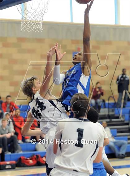 Thumbnail 1 in Windward vs. El Segundo (Jim Nakabara Classic) photogallery.