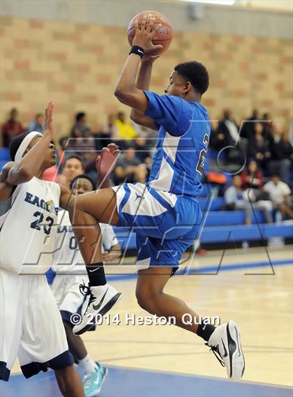 Thumbnail 1 in Windward vs. El Segundo (Jim Nakabara Classic) photogallery.