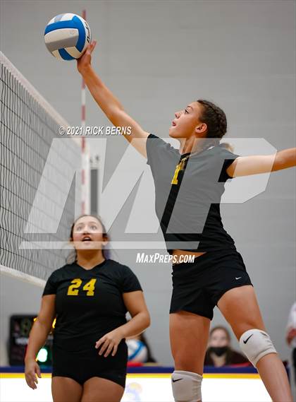 Thumbnail 2 in Klein Oak @ Grand Oaks photogallery.