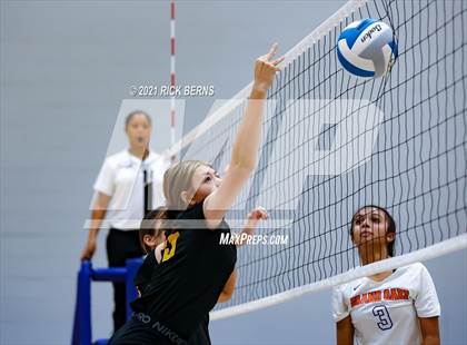 Thumbnail 1 in Klein Oak @ Grand Oaks photogallery.