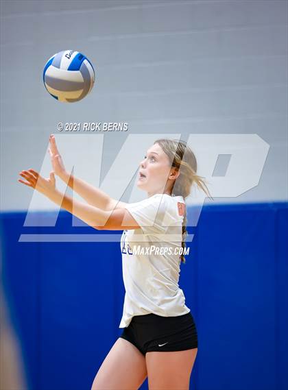 Thumbnail 3 in Klein Oak @ Grand Oaks photogallery.