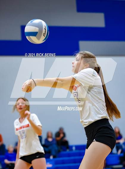 Thumbnail 1 in Klein Oak @ Grand Oaks photogallery.