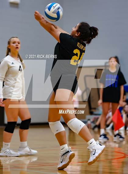 Thumbnail 3 in Klein Oak @ Grand Oaks photogallery.