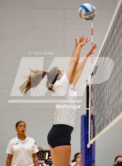 Thumbnail 1 in Klein Oak @ Grand Oaks photogallery.