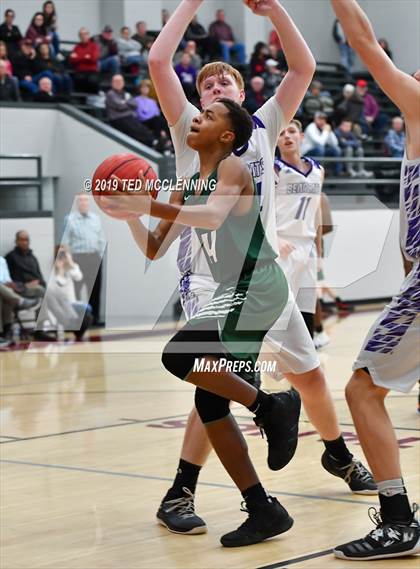 Thumbnail 1 in Booneville vs. Episcopal (AAA 3A Regional Playoff) photogallery.