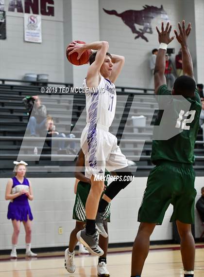 Thumbnail 3 in Booneville vs. Episcopal (AAA 3A Regional Playoff) photogallery.