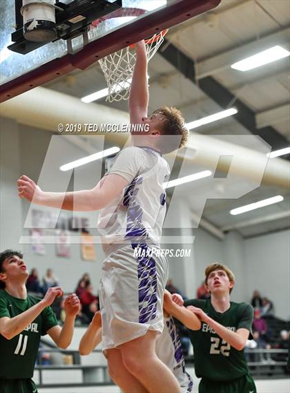 Thumbnail 3 in Booneville vs. Episcopal (AAA 3A Regional Playoff) photogallery.