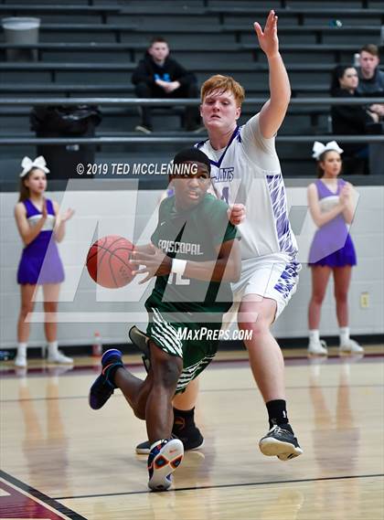 Thumbnail 2 in Booneville vs. Episcopal (AAA 3A Regional Playoff) photogallery.